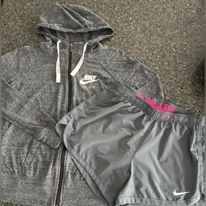 Women’s NIKE Hoodie Sweatshirt & Lined Athletic Shorts, sz Medium